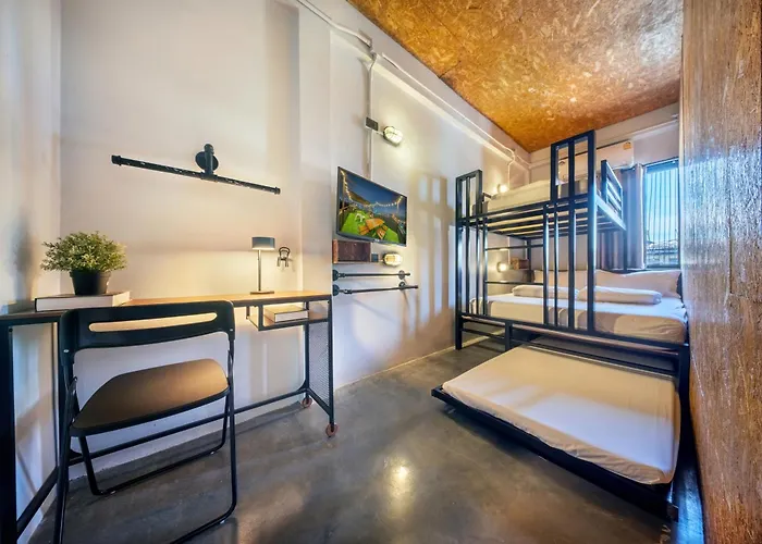 Ralph Hostel Bangkok