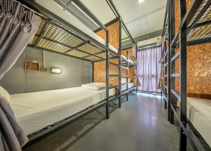 Ralph Hostel Bangkok