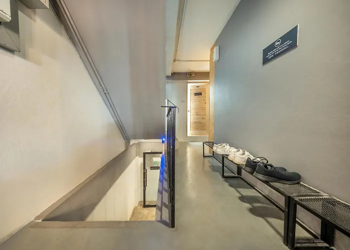 Ralph Hostel Bangkok